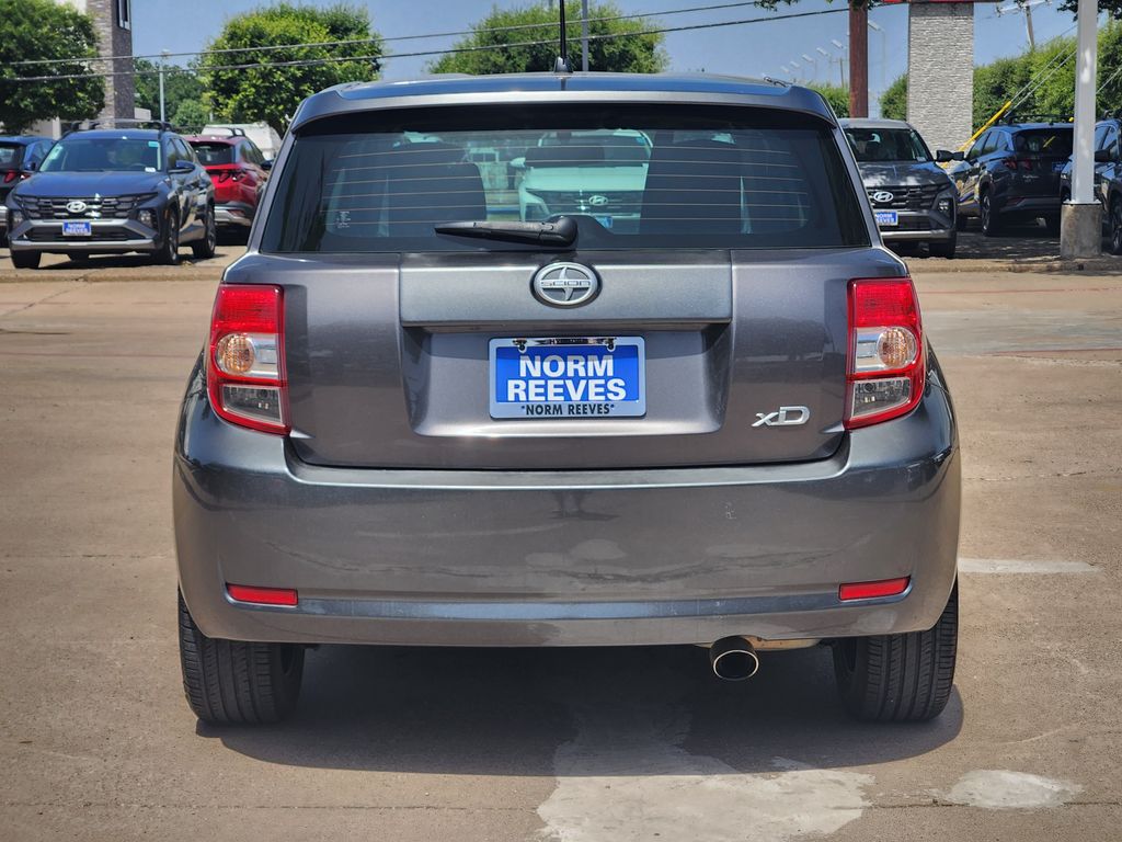 Used 2014 Gray Scion Base image 6