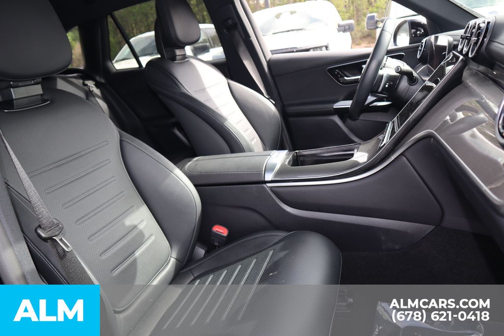 Used 2025 Black Mercedes-Benz GLC 350e image 26
