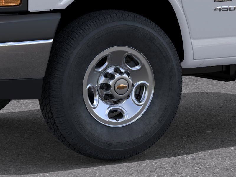 New 2025 White Chevrolet Work Van image 26