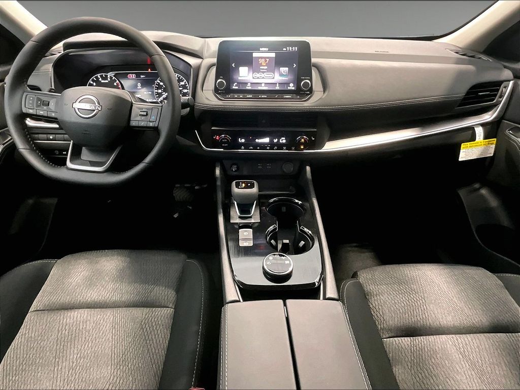 2026 Nissan Rogue — photo 5
