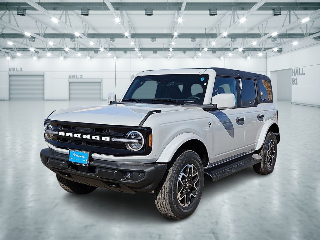 2026 Ford Bronco Outer Banks