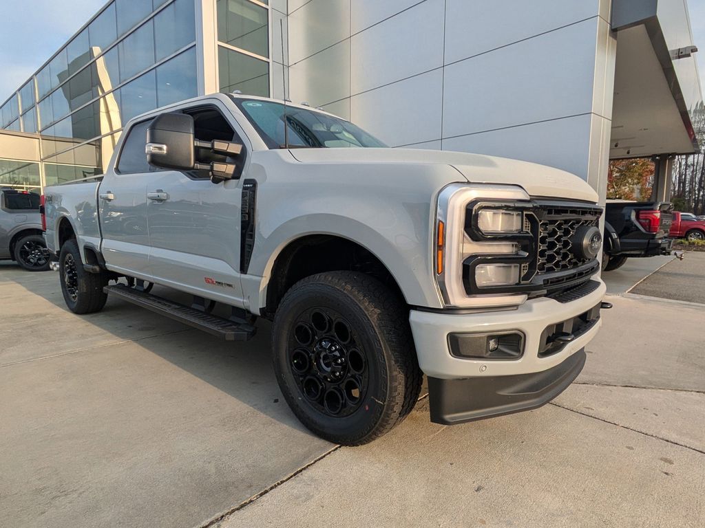2026 Ford F-350 LARIAT