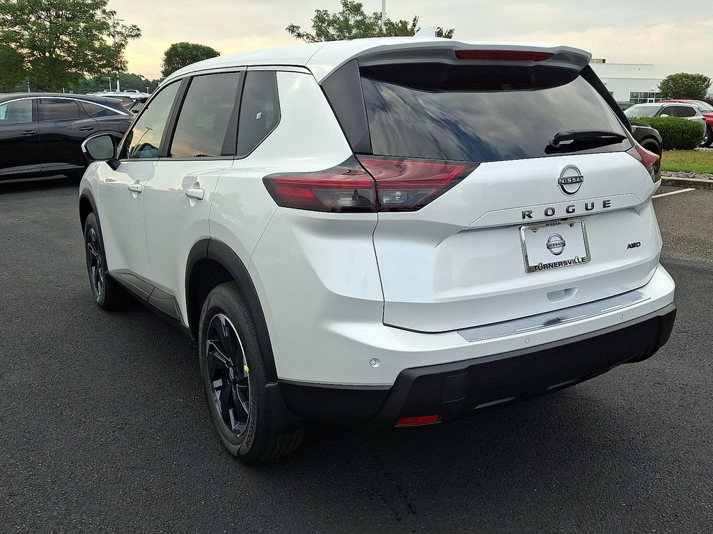 Thumbnail: 2026 Nissan Rogue - 3