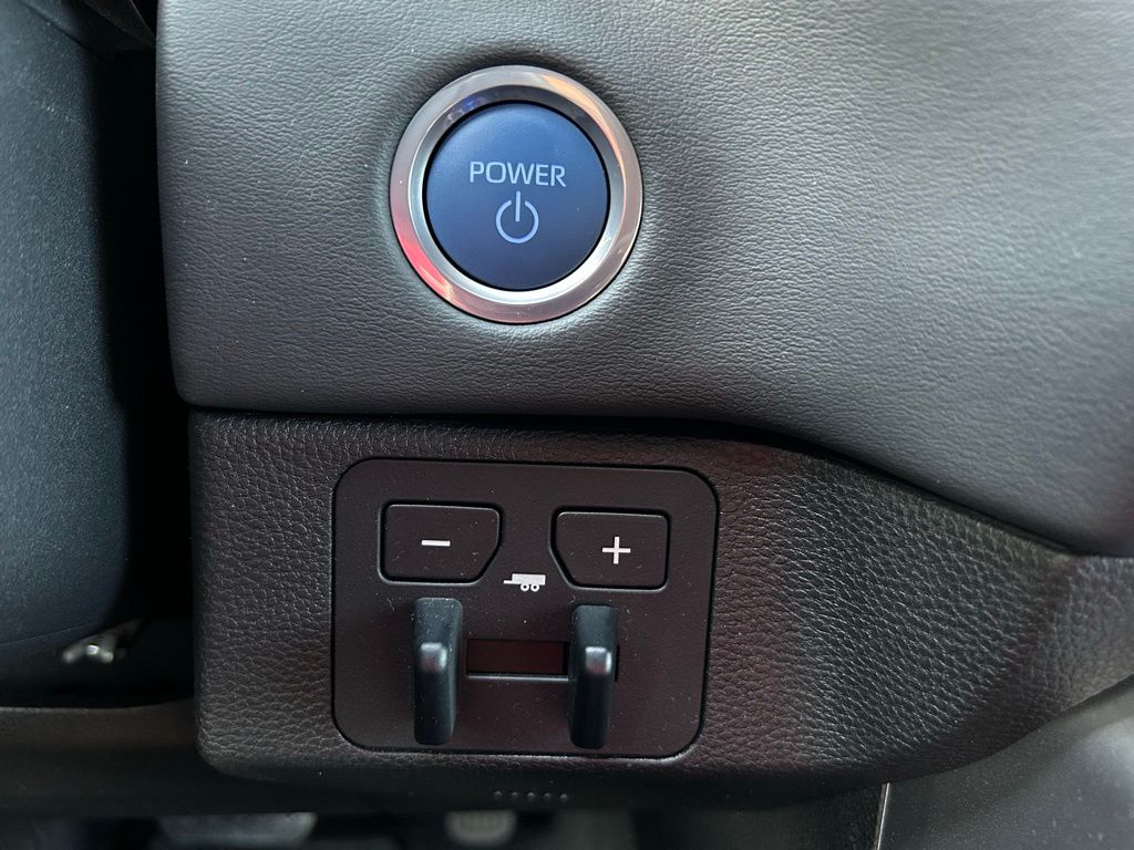 2024 Toyota Tundra Platinum 23