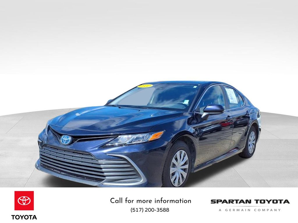 Pre-Owned 2022 Toyota Camry Hybrid LE
