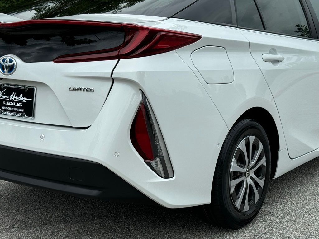 2021 Toyota Prius Prime Limited 15