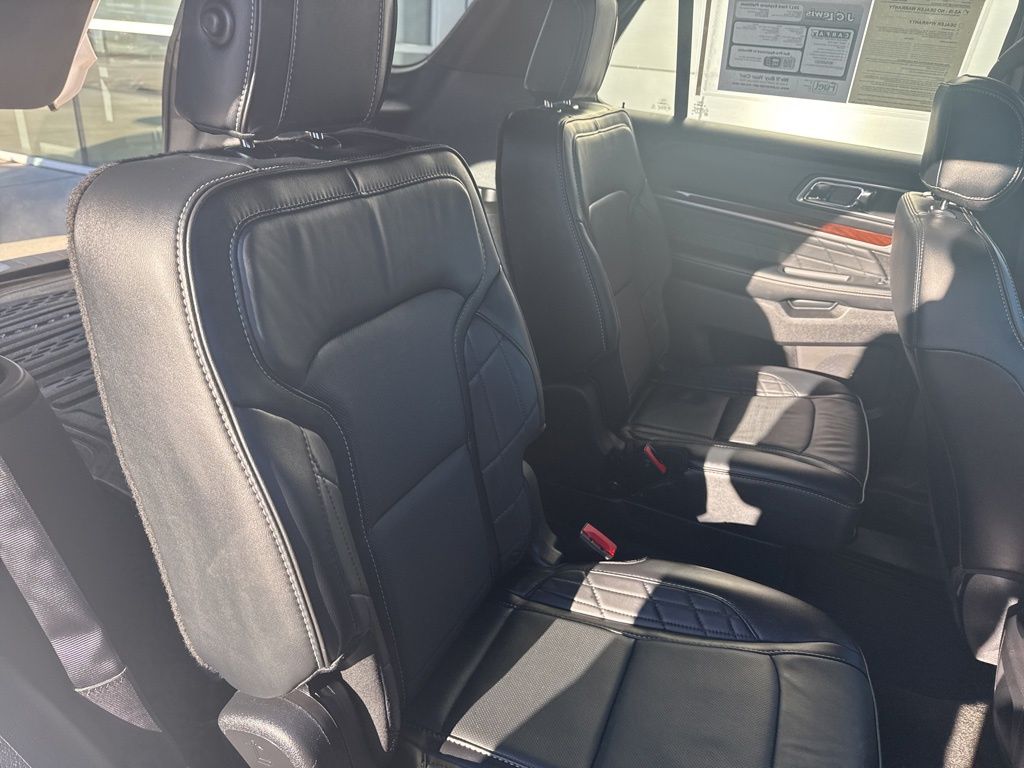 2017 Ford Explorer Platinum