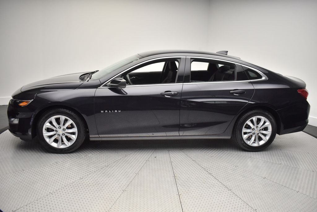 Thumbnail: 2022 Chevrolet Malibu - 8