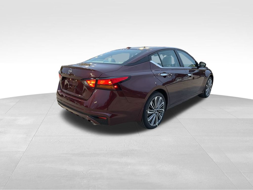 2025 Garnet Pearl Metallic Nissan Altima 2.5 SL FWD Sedan