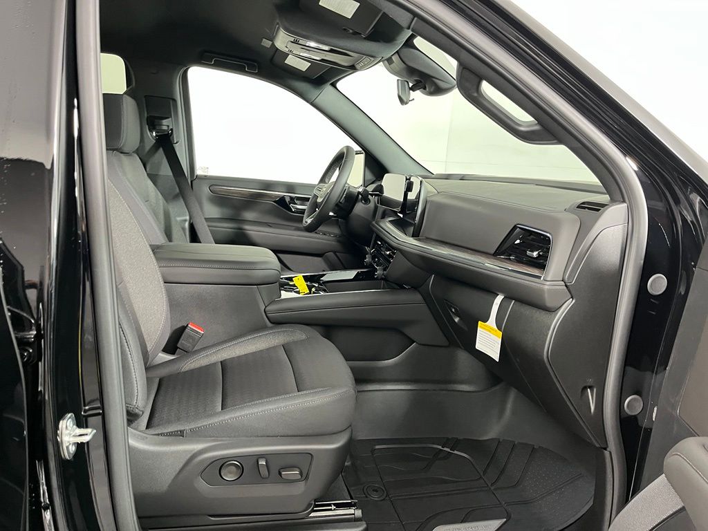 Thumbnail: 2026 Chevrolet Tahoe - 8