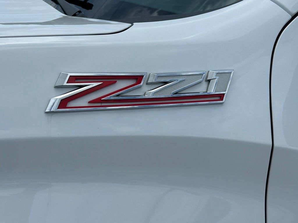 Certified Used 2022 White Chevrolet RST image 18