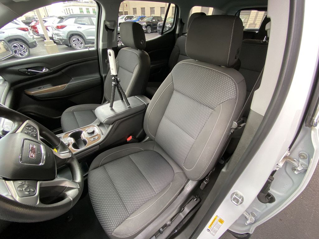 2023 GMC Acadia SLE - Photo 15