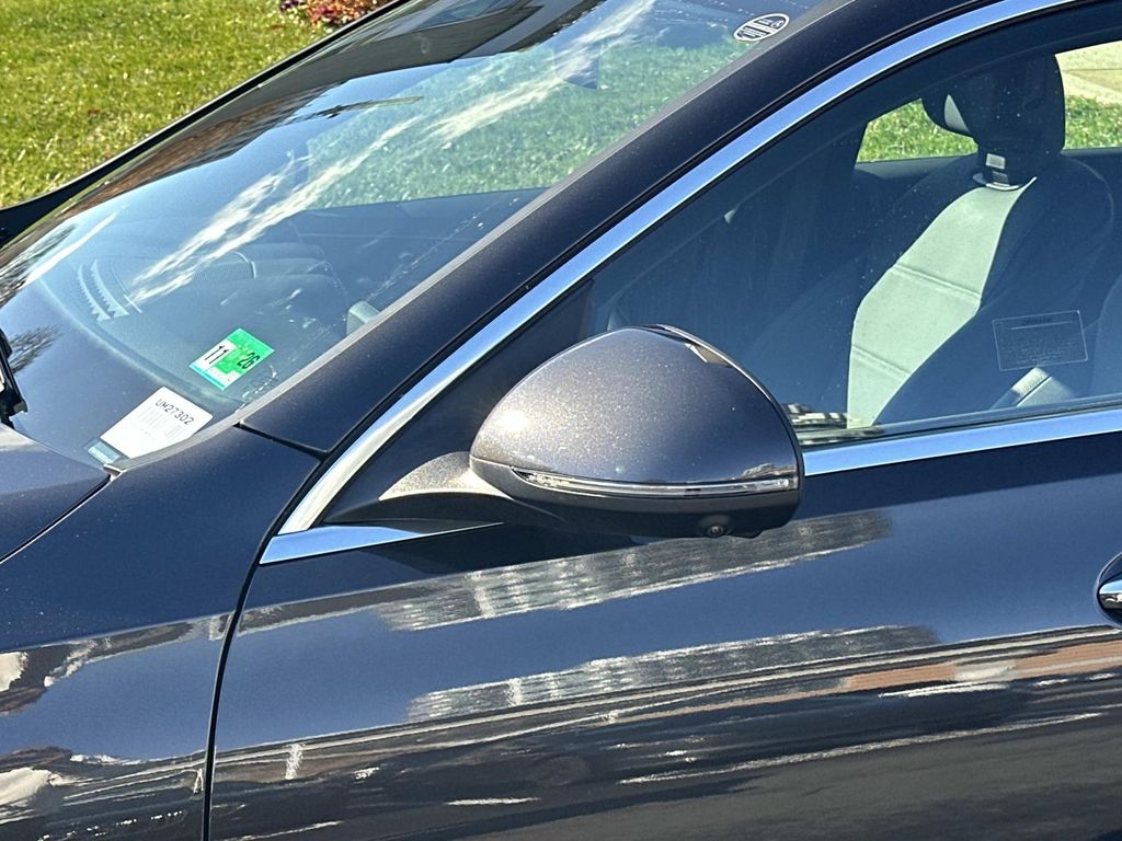 Thumbnail: 2025 Mercedes-Benz C-Class - 13