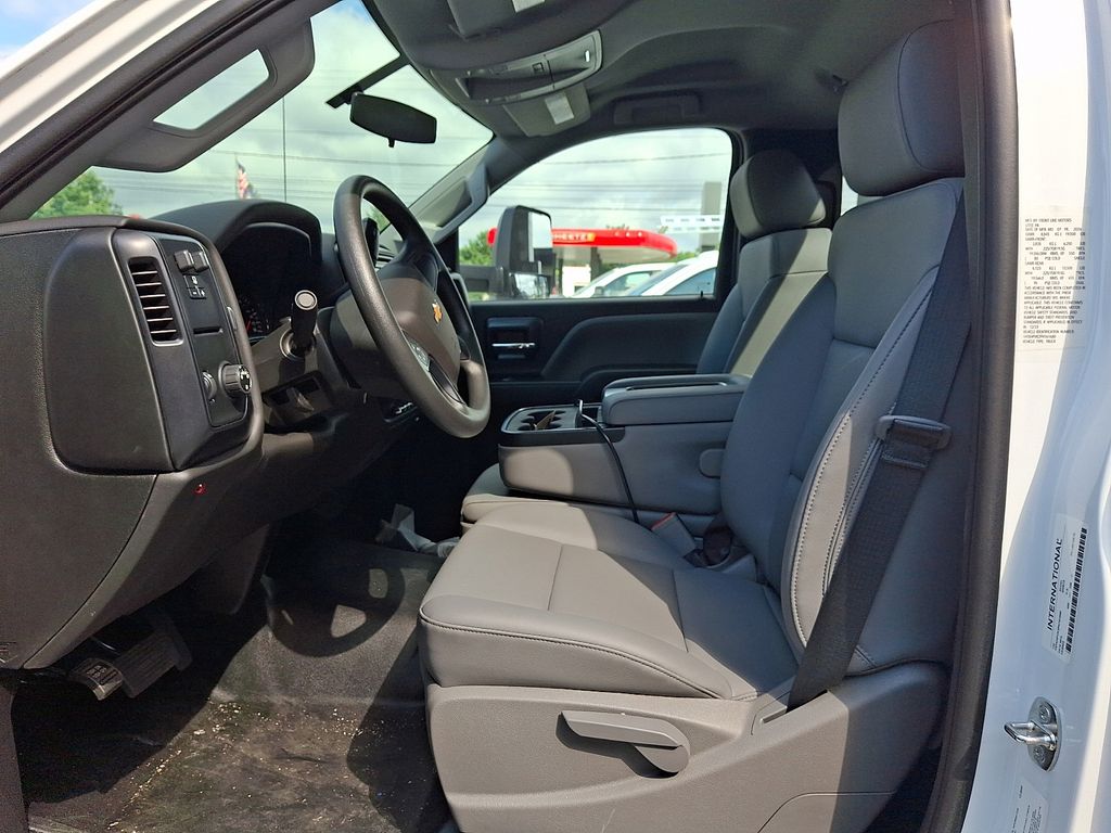 2023 Chevrolet Silverado 4500HD Work Truck - 8