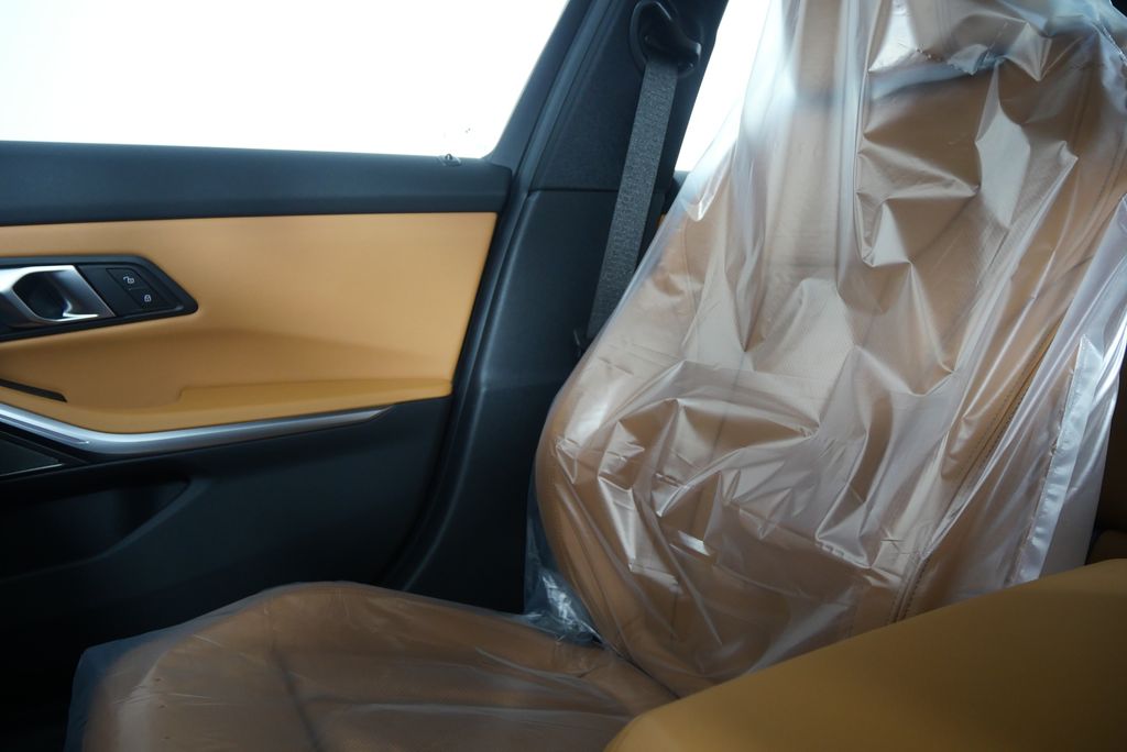 Thumbnail: 2026 BMW 3 Series - 24