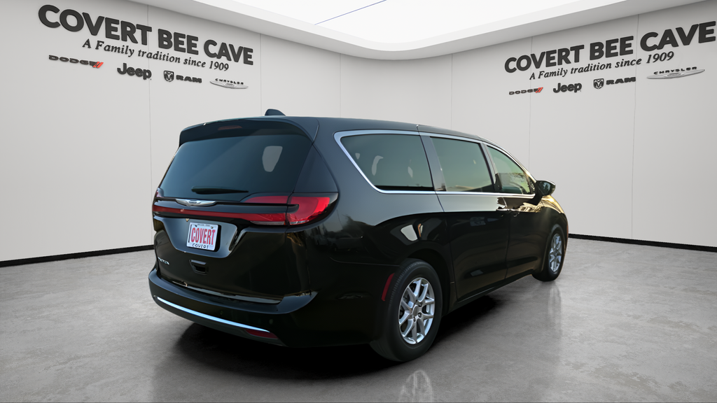 Used Car 2024 Chrysler Pacifica  Touring L For Sale Under $30,000 In Austin, Texas