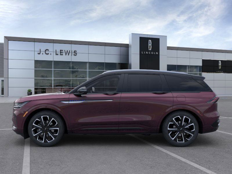2025 Lincoln Nautilus Hybrid Reserve