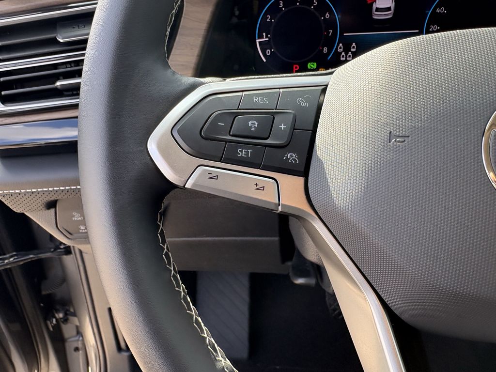 2024 Volkswagen Atlas 2.0T SE w/Technology Gray at AutoSavvy Houston Southwest