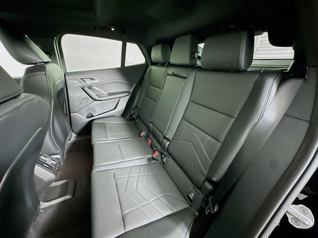 Thumbnail: 2026 BMW X2 - 17