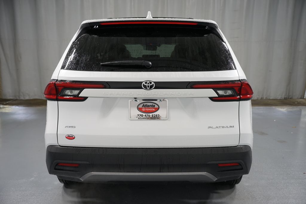 Thumbnail: 2025 Toyota Grand Highlander - 7