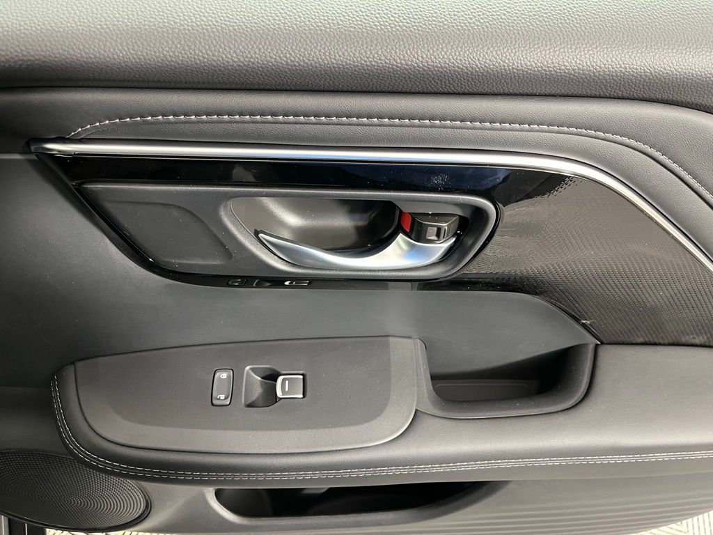 Thumbnail: 2025 Acura ADX - 10