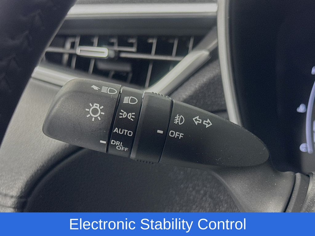 Used Car 2024 Toyota Corolla Cross  Hybrid Xse For Sale Under $35,000 In Austin, Texas