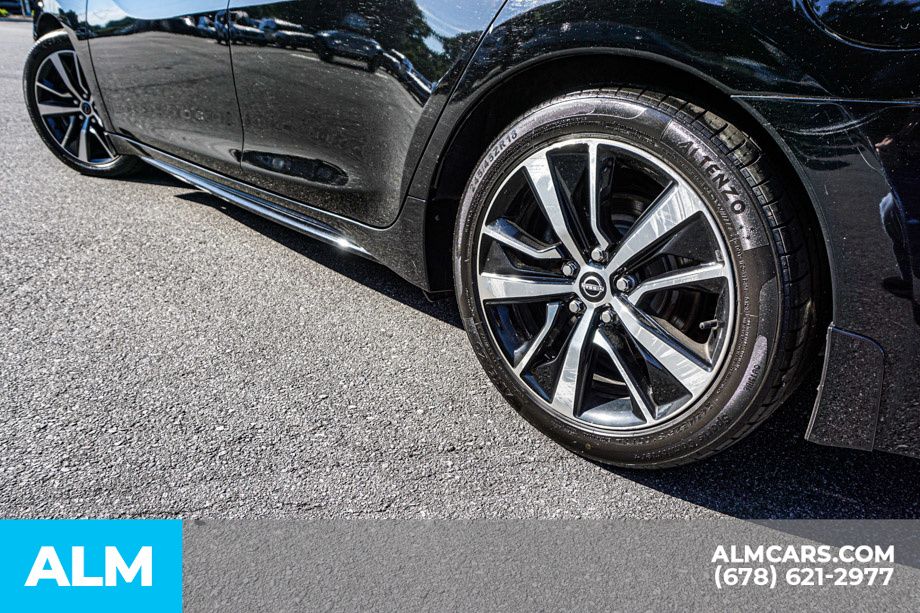 Used 2023 Black Nissan 3.5 SL image 16