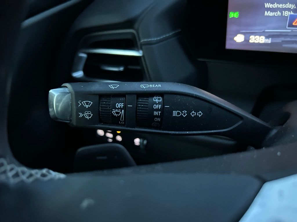 Thumbnail: 2024 Chevrolet Traverse - 22