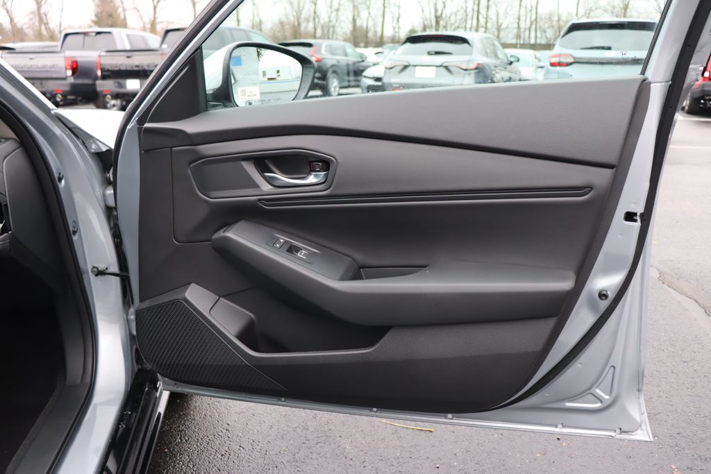 2025 Honda Accord EX-L 19