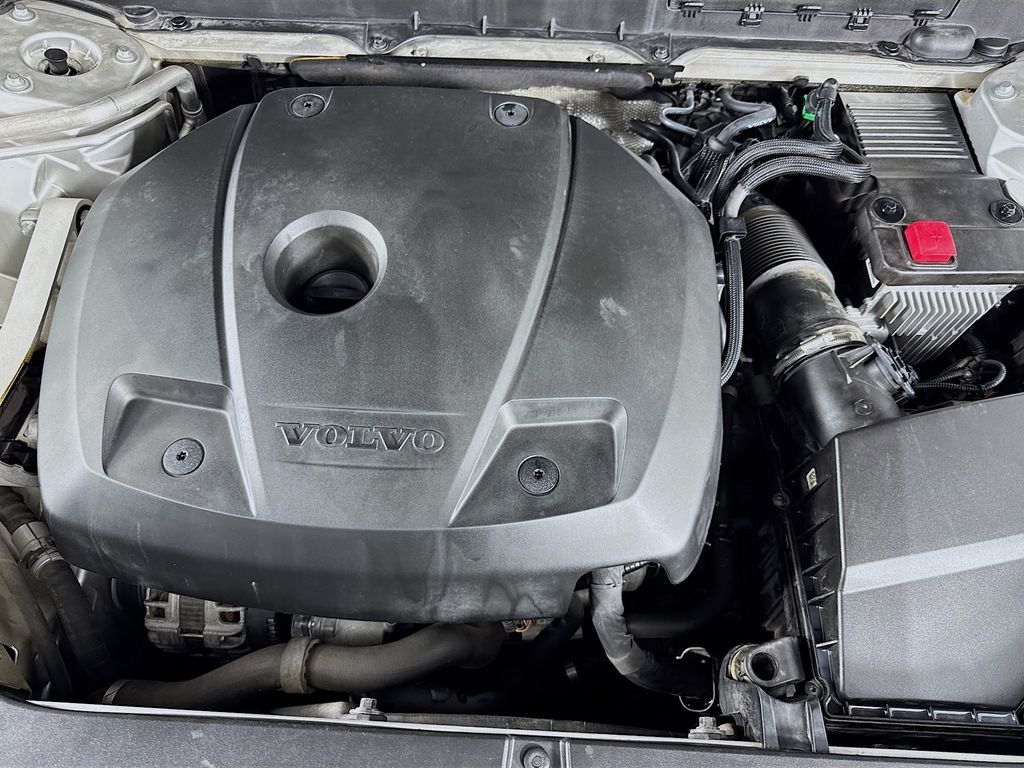 Used Car 2020 Volvo Xc90  T5 Momentum For Sale Under $20,000 In Austin, Texas