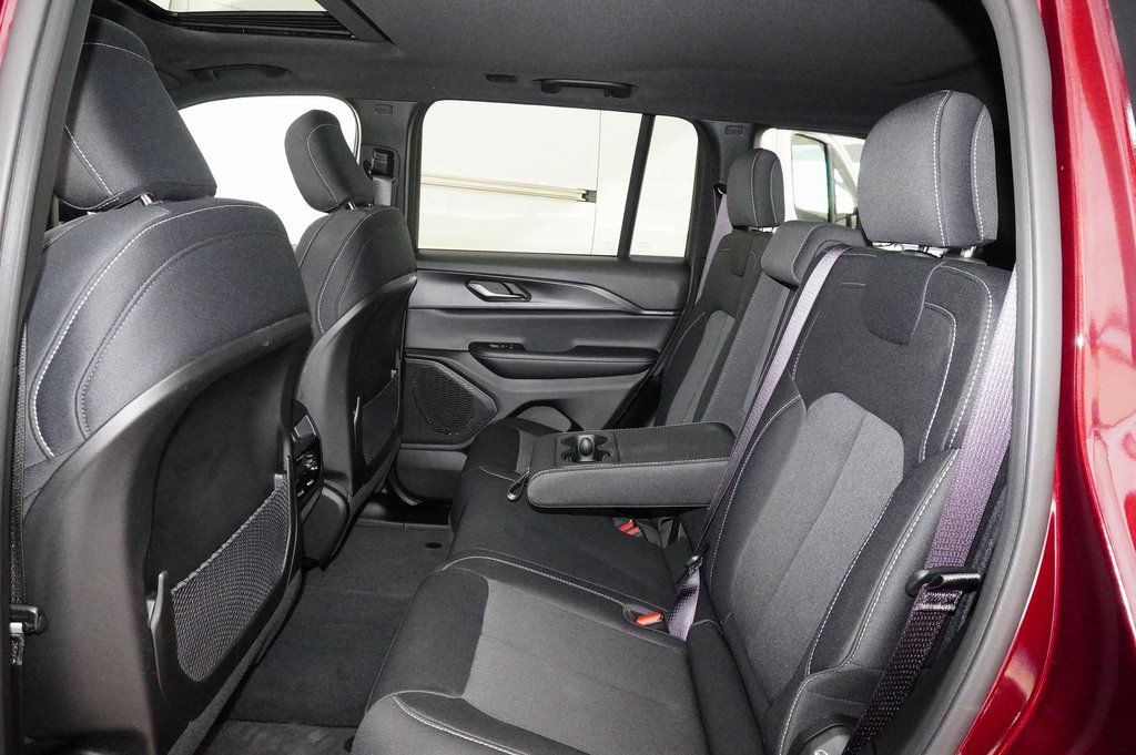 Used Car 2024 Jeep Grand Cherokee  Laredo X For Sale Under $30,000 In Weatherford, Texas