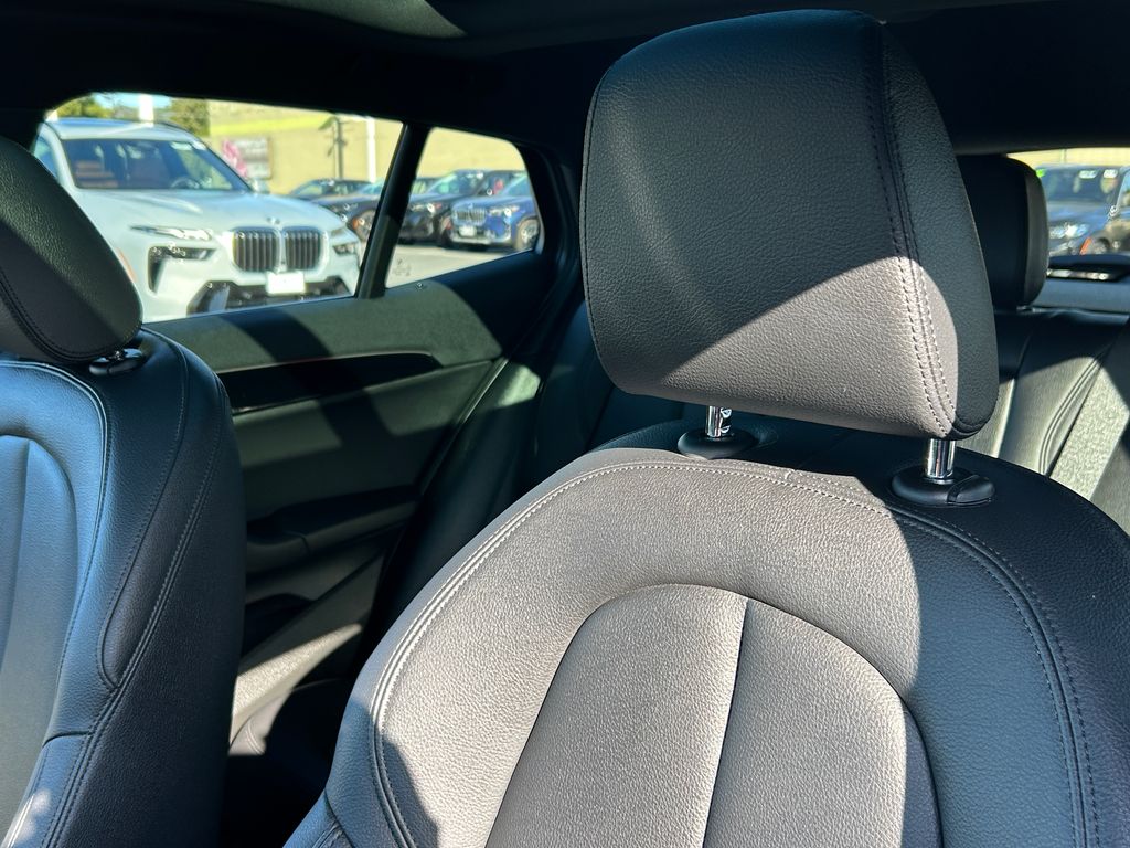 2022 BMW X2 xDrive28i 14