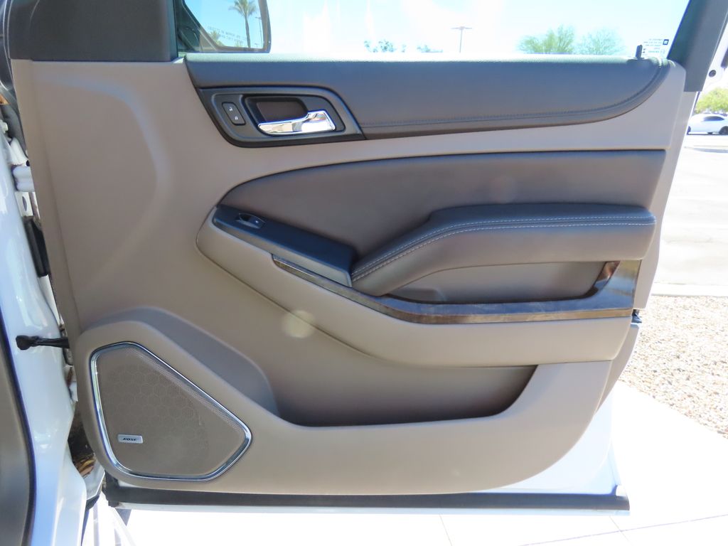 2016 Chevrolet Tahoe LT 24