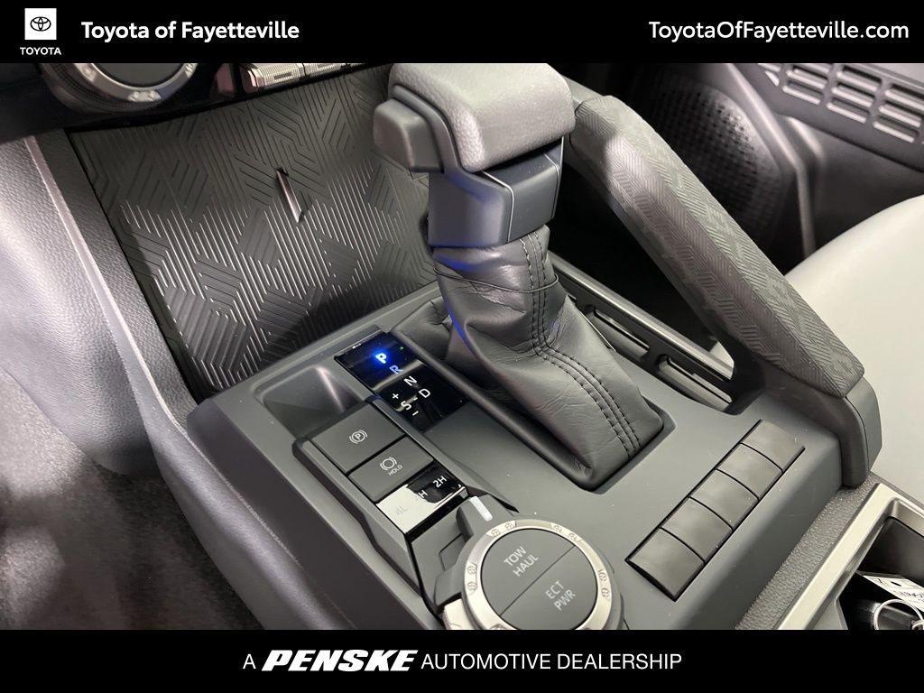 2025 Toyota Tacoma SR5 32