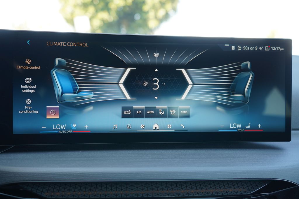 Thumbnail: 2026 BMW 4 Series - 18