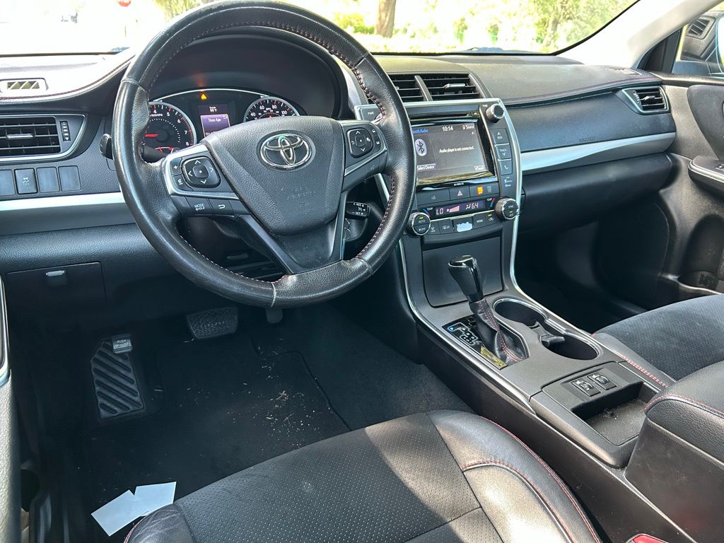 Thumbnail: 2016 Toyota Camry - 12