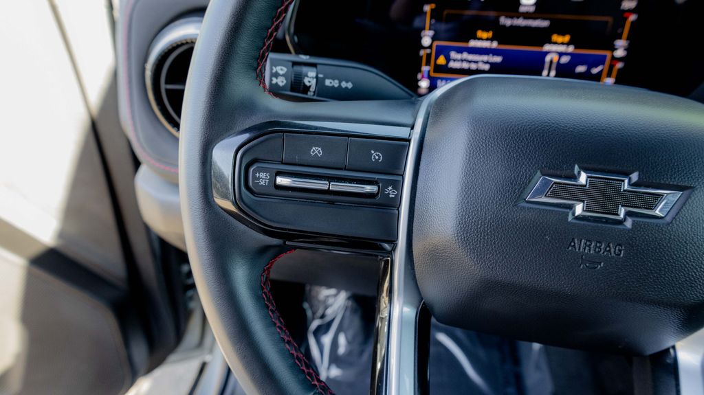 Used 2023 Chevrolet Colorado Z71 4D Crew Cab