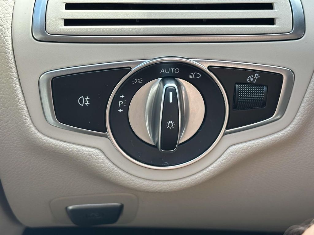 2021 Mercedes-Benz C-Class C 300 18
