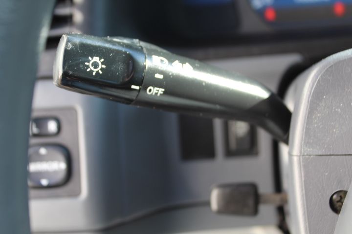 Used Car 2002 Toyota Sienna  For Sale Under $10,000 In Georgetown, Texas