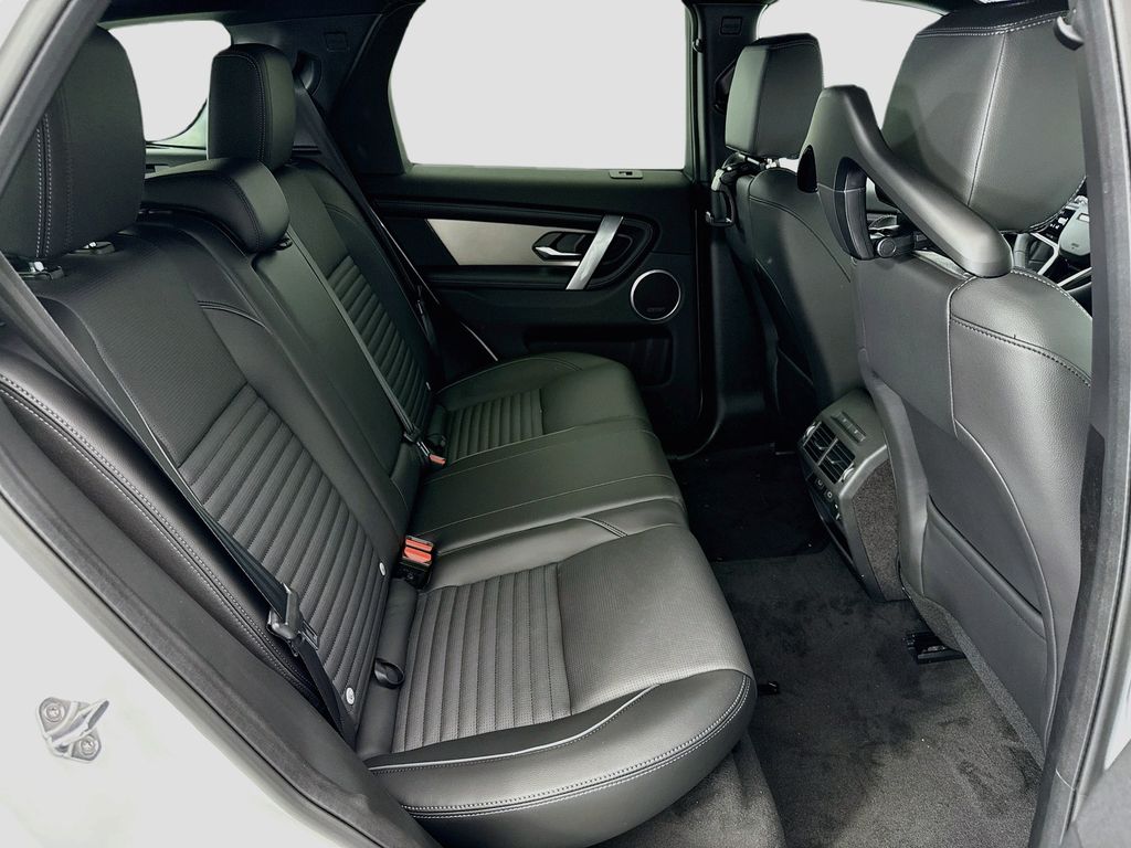 Thumbnail: 2026 Land Rover Discovery Sport - 21