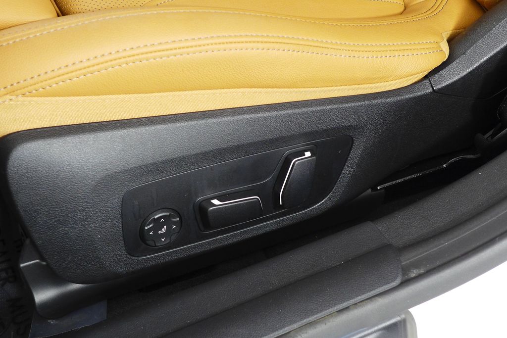 Thumbnail: 2024 BMW i4 - 23