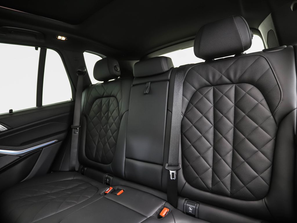 Thumbnail: 2024 BMW X5 - 23