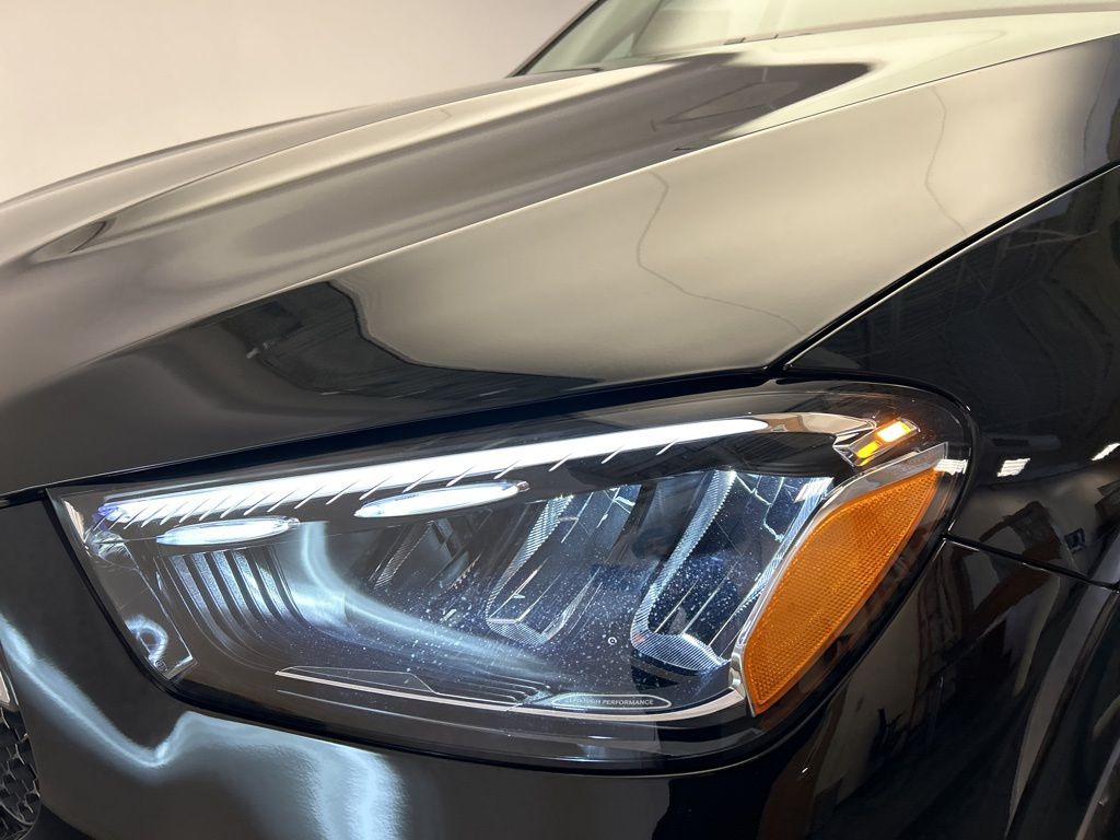 Thumbnail: 2026 Mercedes-Benz GLE - 9