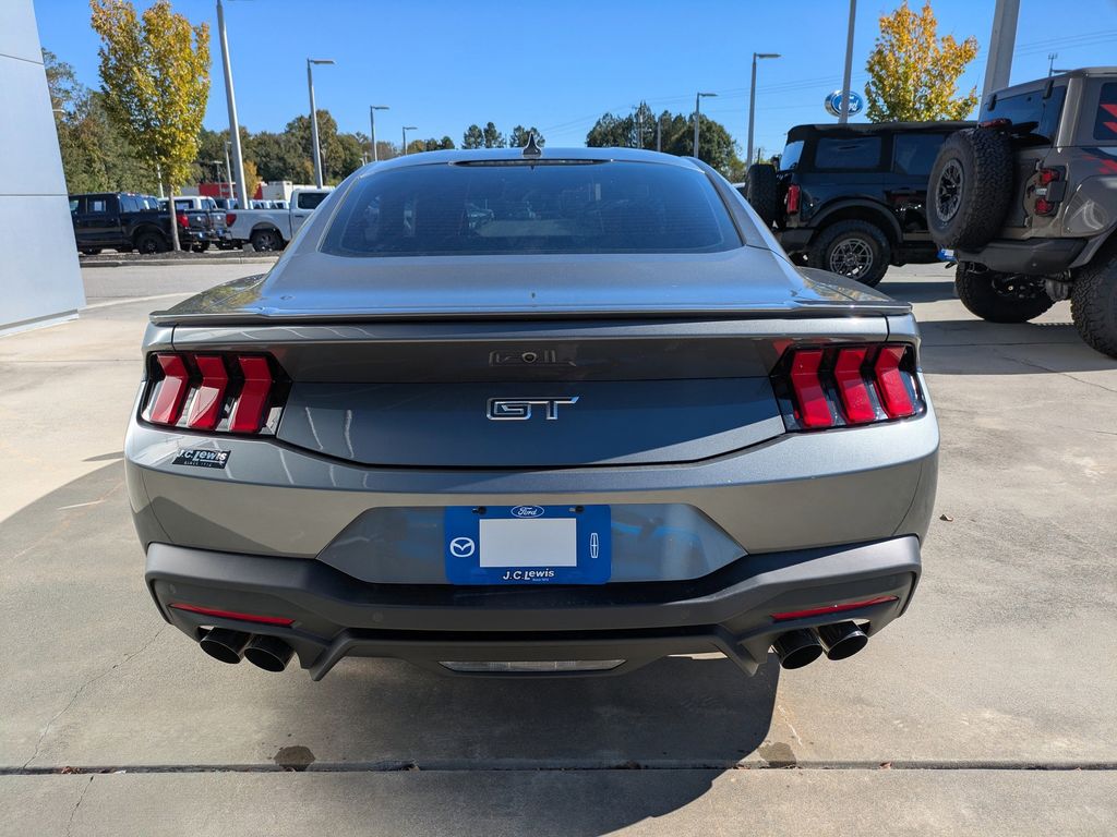 2025 Ford Mustang GT Premium Fastback