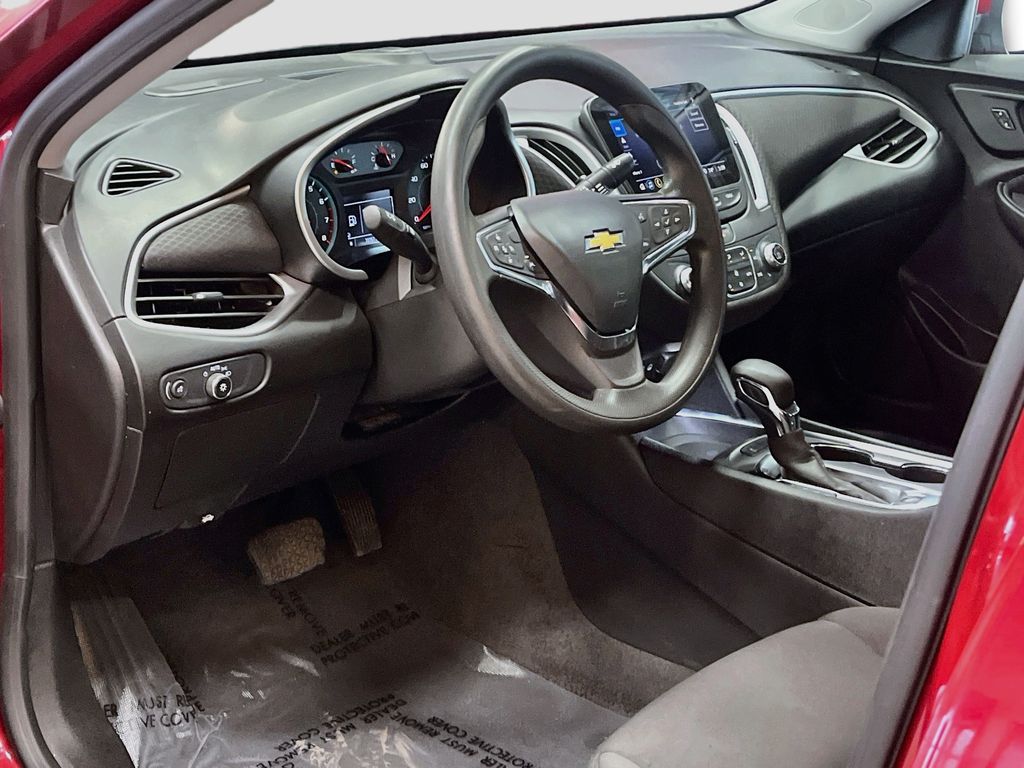 Used 2024 Radiant Red Tintcoat Chevrolet LT image 9