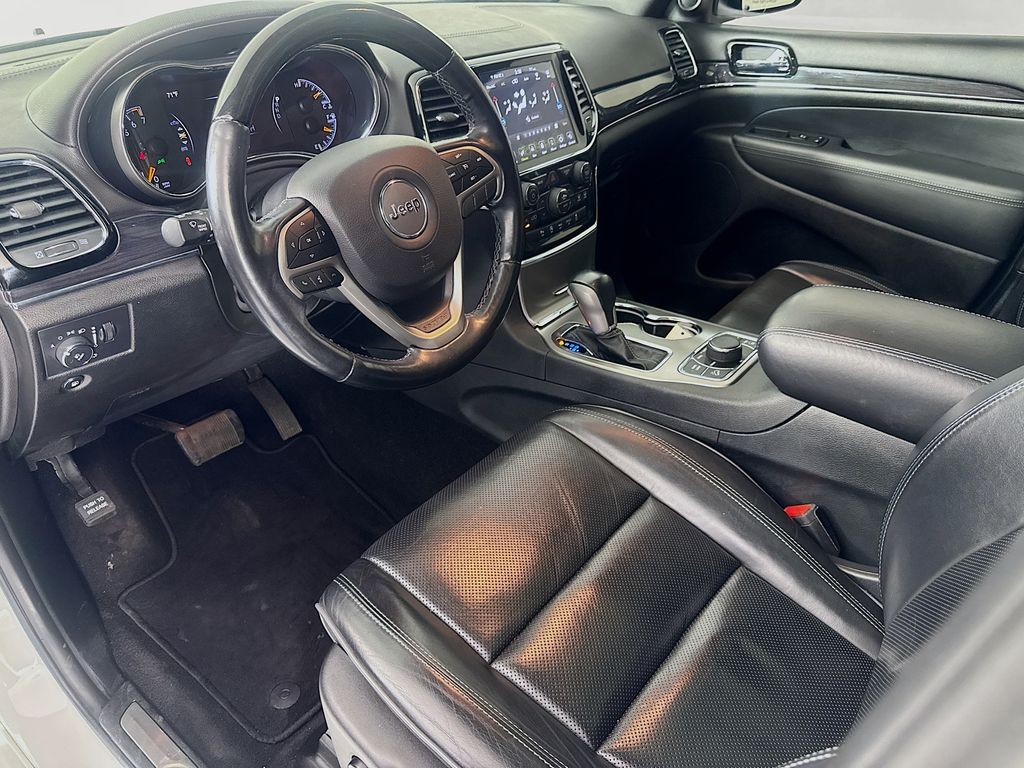 Used Car 2020 Jeep Grand Cherokee  Overland For Sale Under $25,000 In Austin, Texas