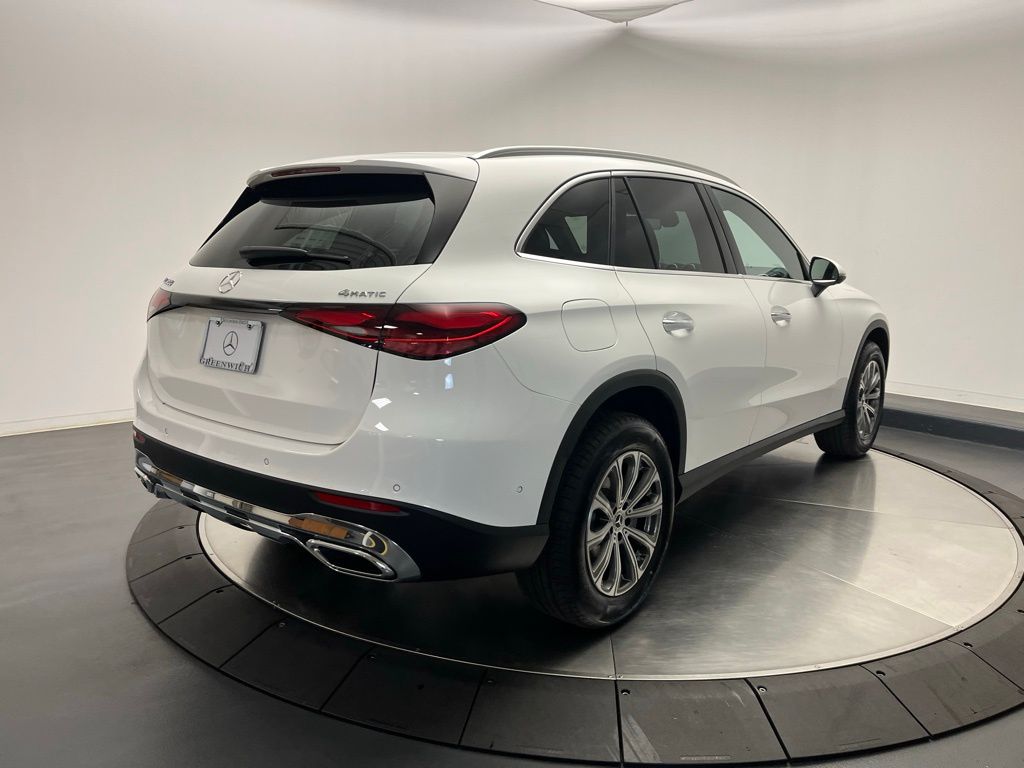 Thumbnail: 2026 Mercedes-Benz GLC - 7