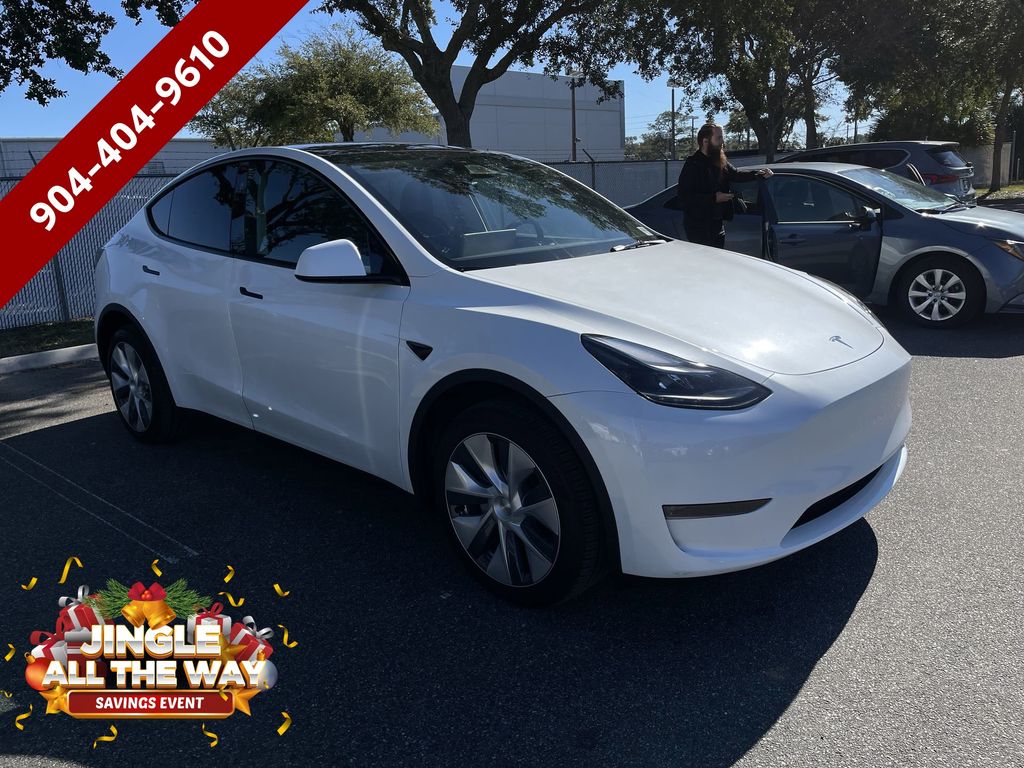 2024 Tesla Model Y Long Range's photo