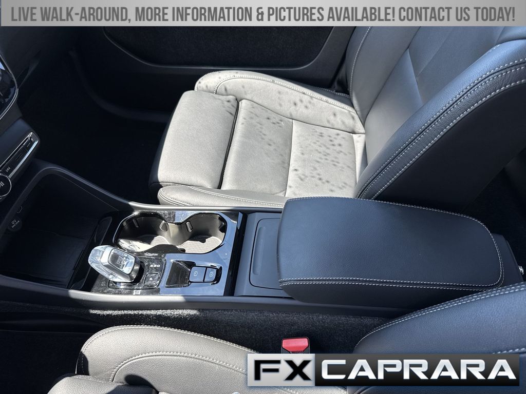 Used 2026 Volvo XC40 SUV