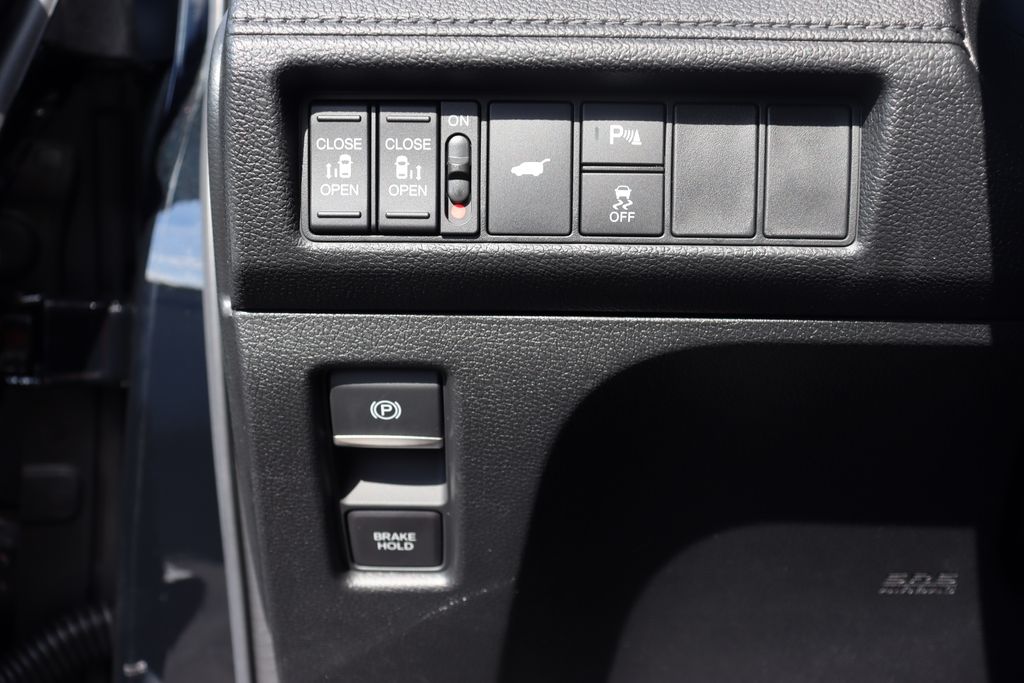 Thumbnail: 2026 Honda Odyssey - 32